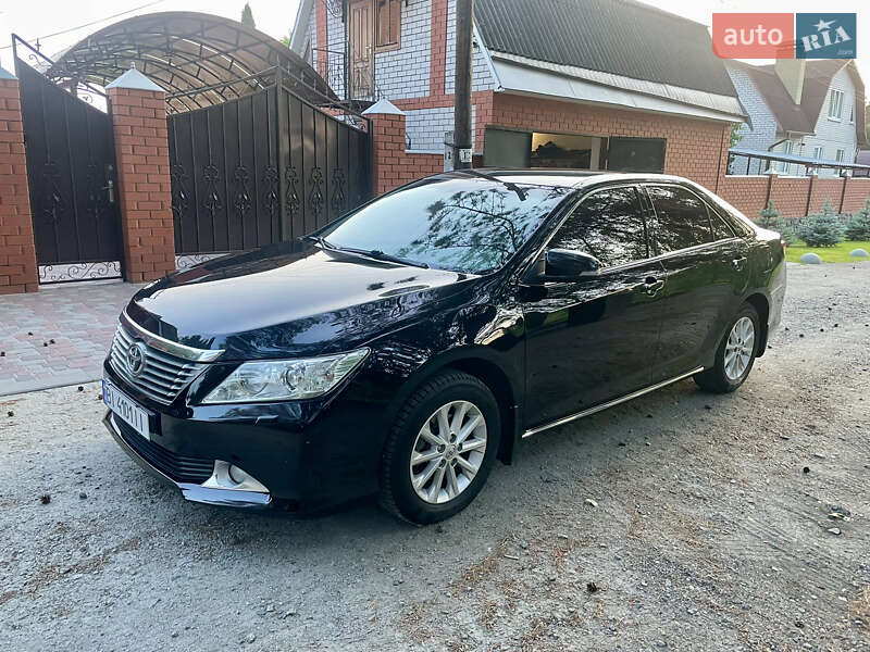 Toyota Camry (2013)
