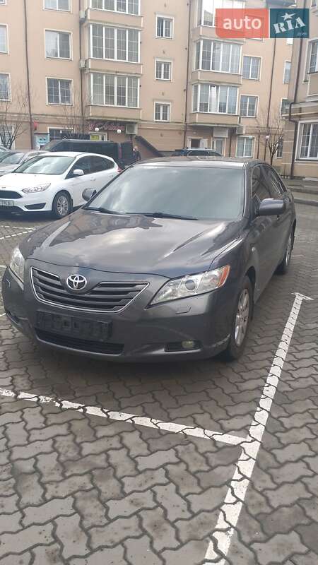 Toyota Camry (2006)