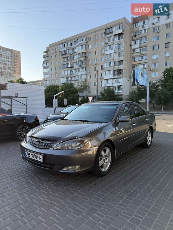 Toyota Camry (2001)