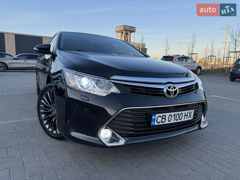 Toyota Camry (2014)
