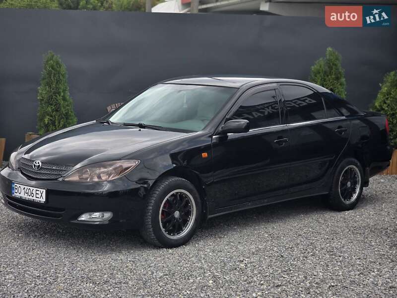 Toyota Camry (2002)