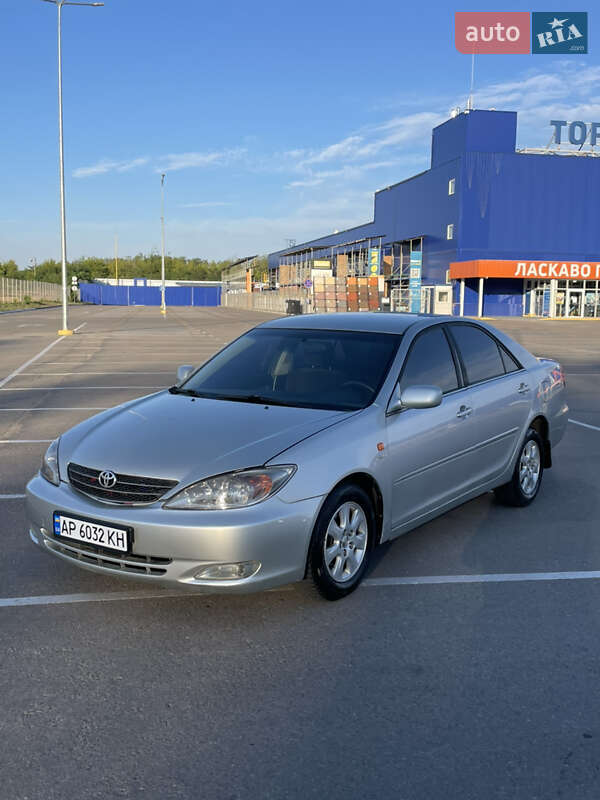 Toyota Camry (2002)