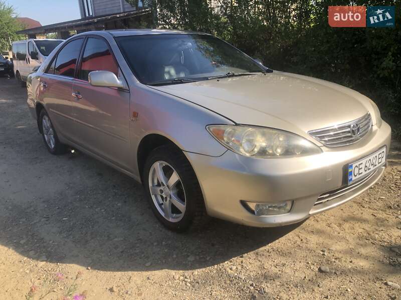 Toyota Camry (2003)