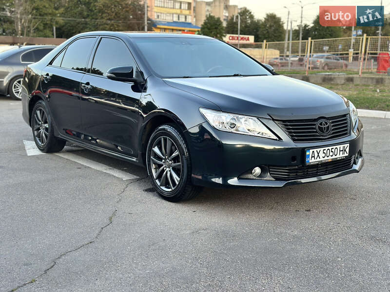 Toyota Camry (2011)