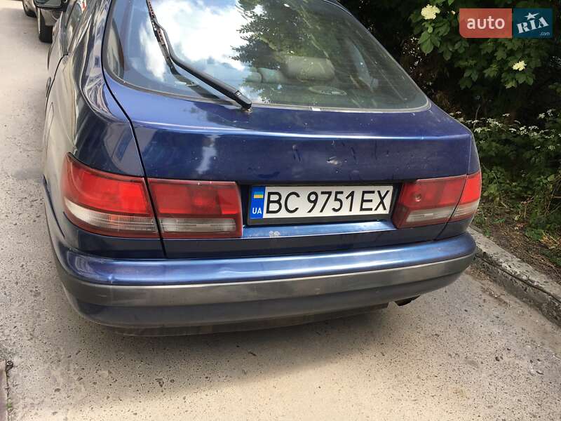 Toyota Carina (1995)