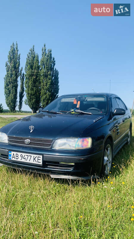 Toyota Carina (1996)