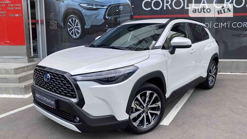 Toyota Corolla cross hybrid (2022)