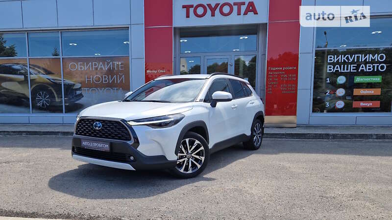 Toyota Corolla cross hybrid (2022)