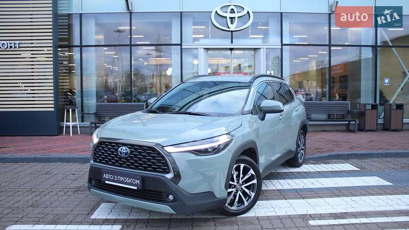 Toyota Corolla cross hybrid (2023)