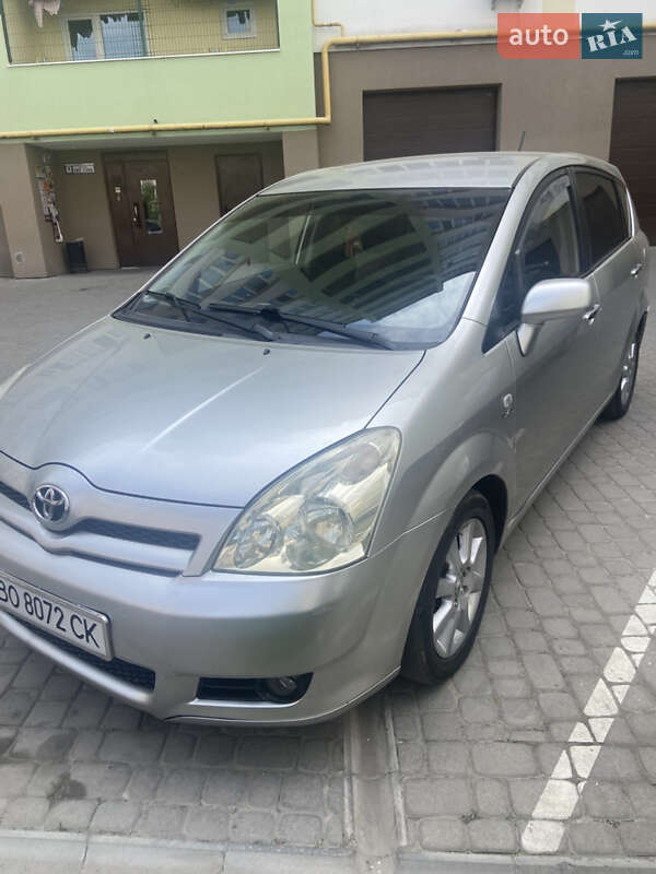 Toyota Corolla verso (2005)