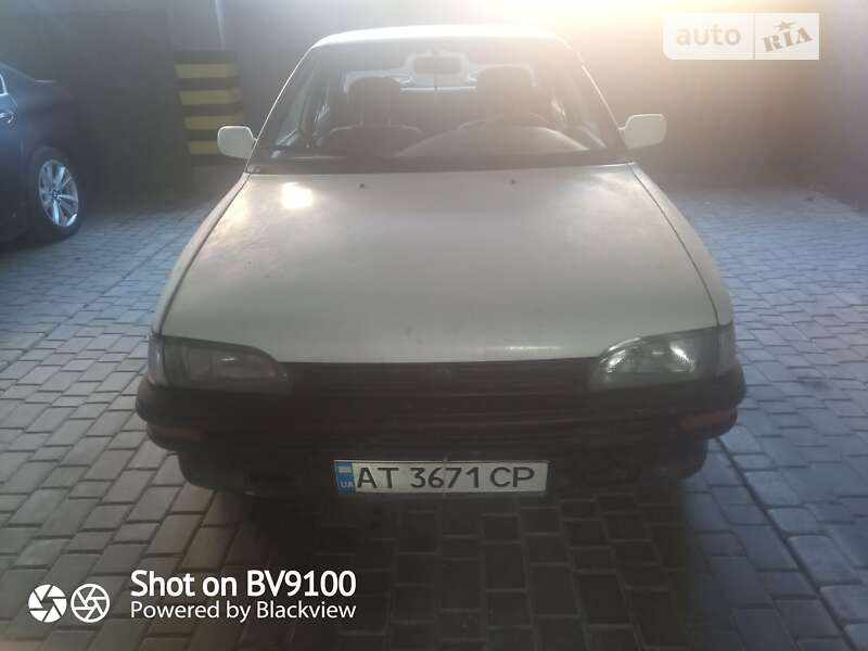 Toyota Corolla (1992)