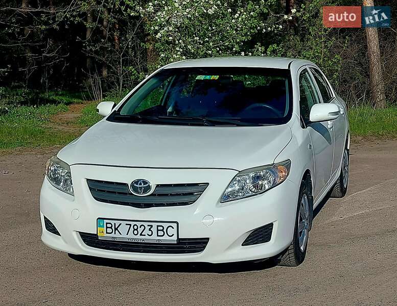 Toyota Corolla (2011)