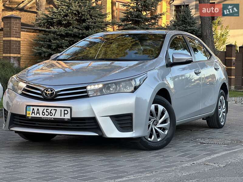 Toyota Corolla (2016)