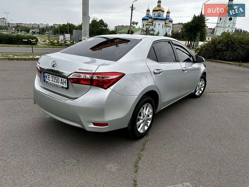 Toyota Corolla (2013)