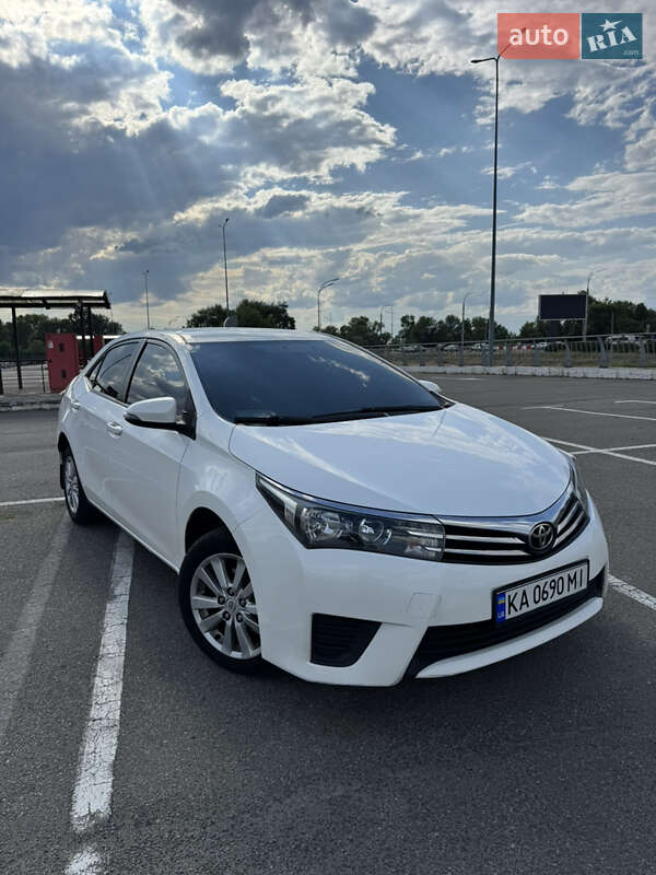 Toyota Corolla (2014)