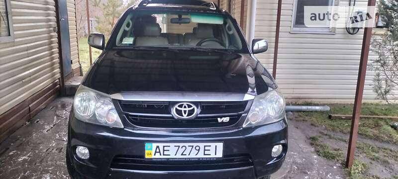 Toyota Fortuner (2008)