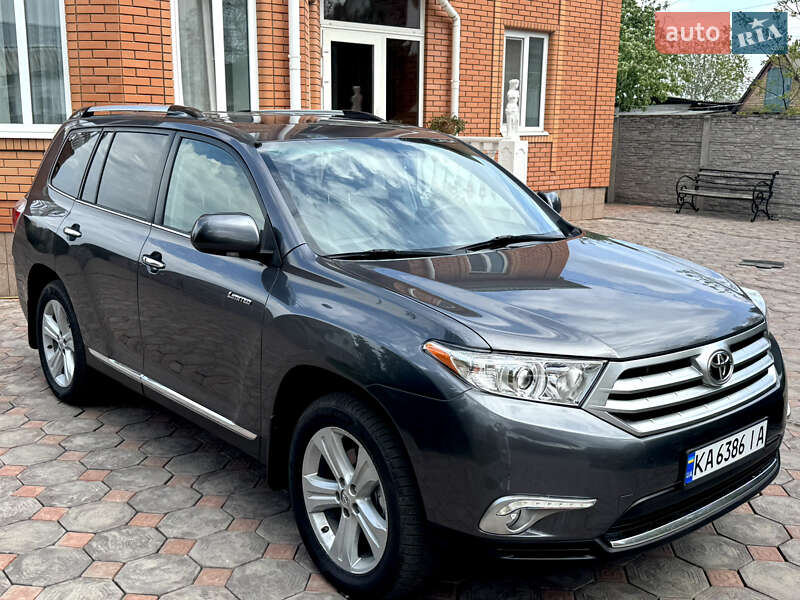 Toyota Highlander (2012)