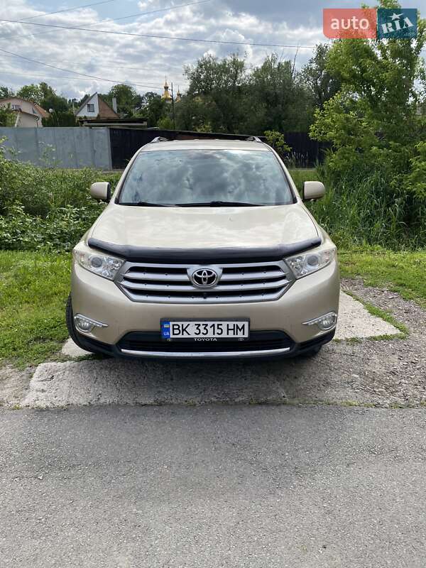 Toyota Highlander (2012)