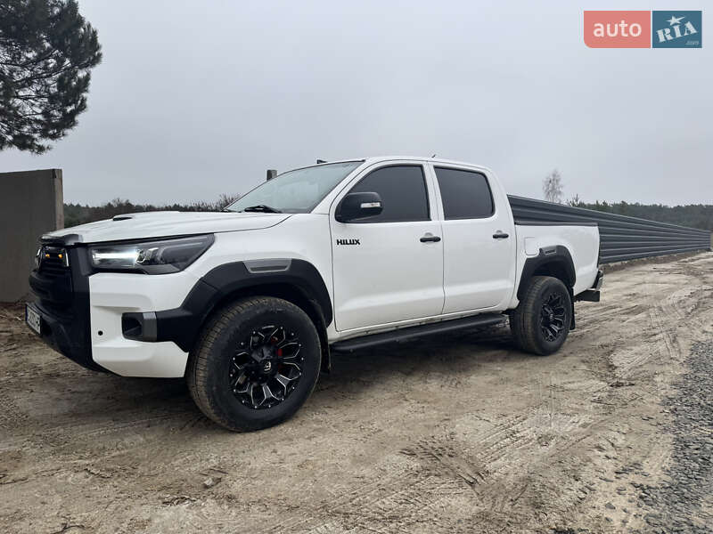 Toyota Hilux (2013)