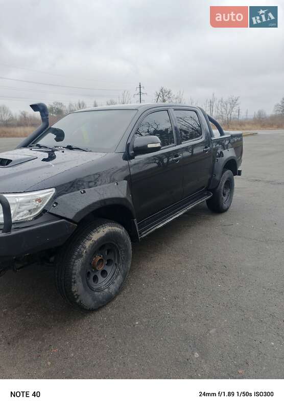 Toyota Hilux (2013)