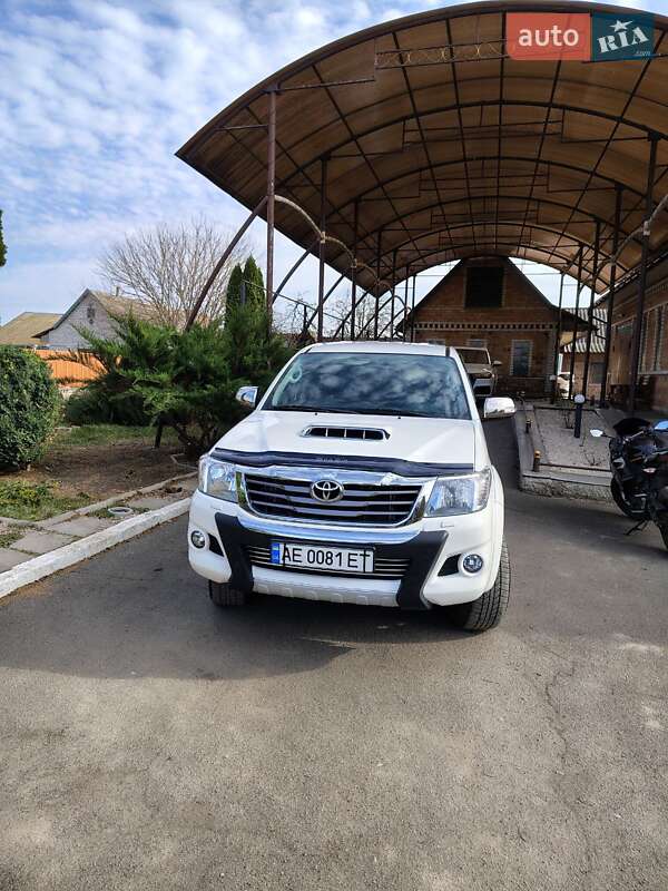 Toyota Hilux (2013)