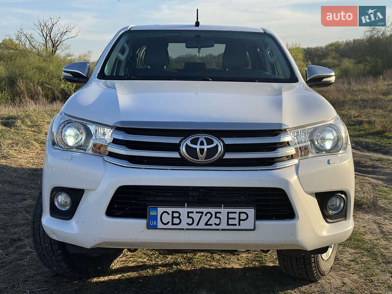 Toyota Hilux (2017)