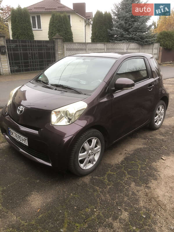 Toyota Iq (2009)