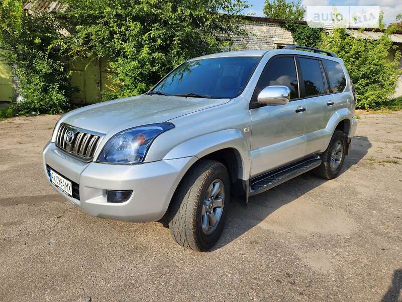 Toyota Land cruiser 120 (2005)