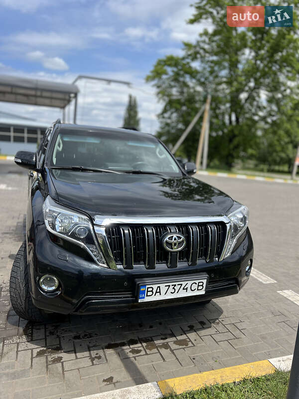 Toyota Land cruiser prado (2014)