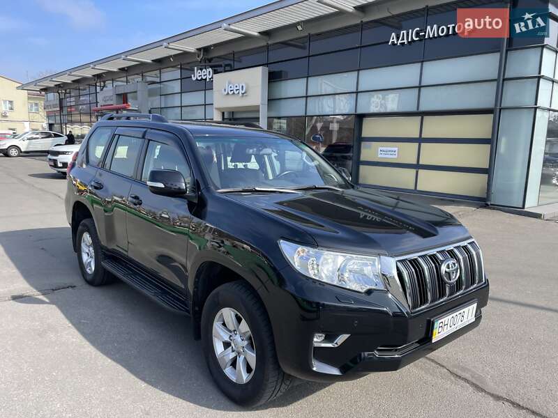 Toyota Land cruiser prado (2020)