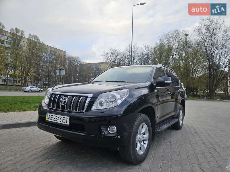 Toyota Land cruiser prado (2011)