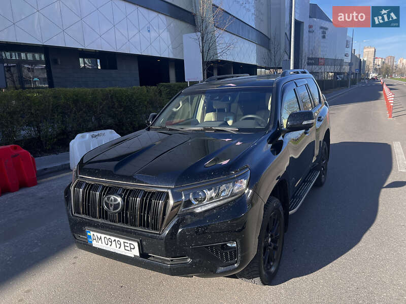 Toyota Land cruiser prado (2020)