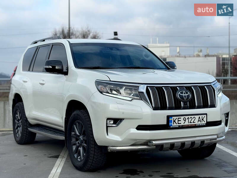Toyota Land cruiser prado (2020)