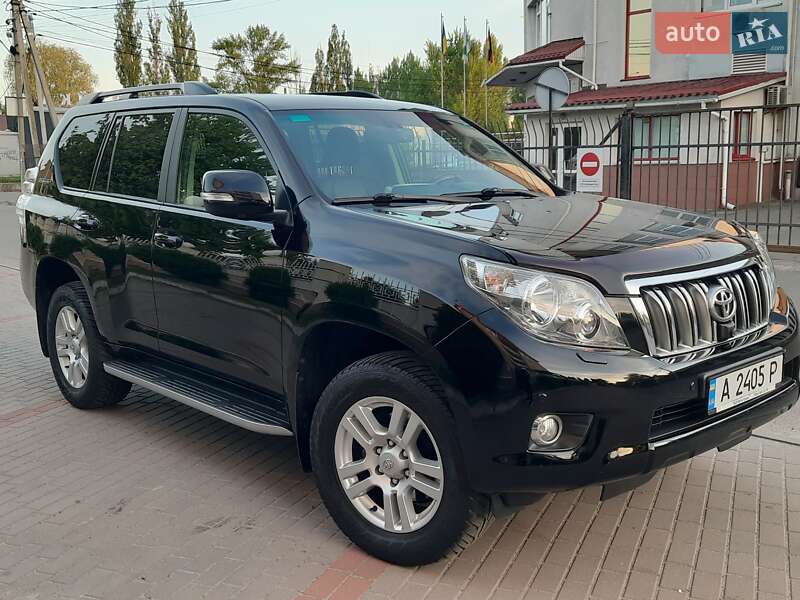 Toyota Land cruiser prado (2012)