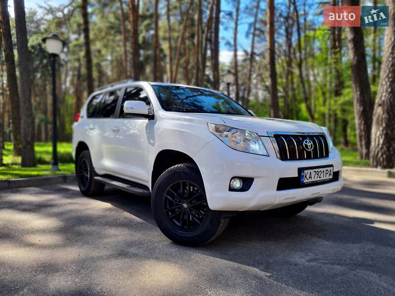 Toyota Land cruiser prado (2012)