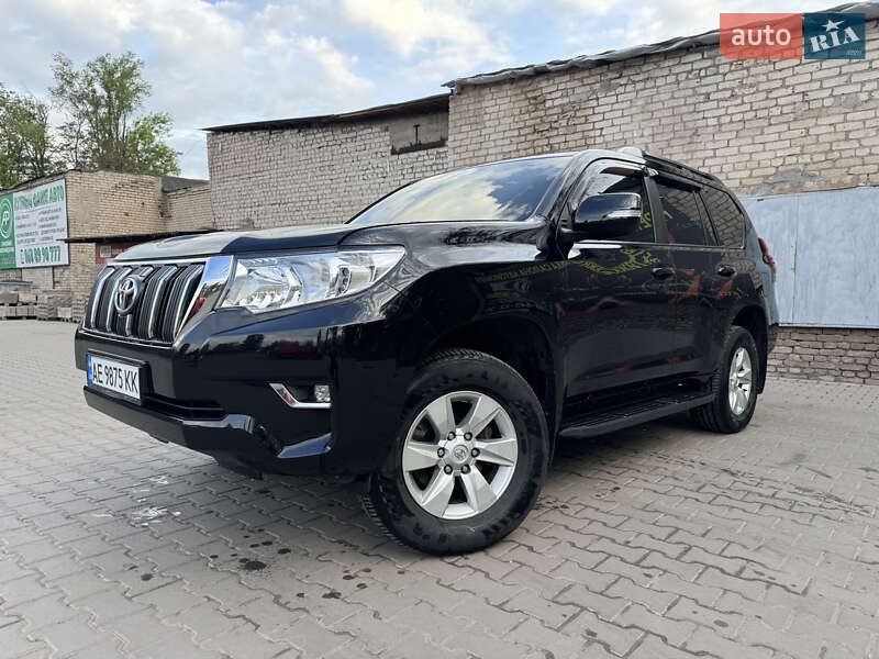 Toyota Land cruiser prado (2018)