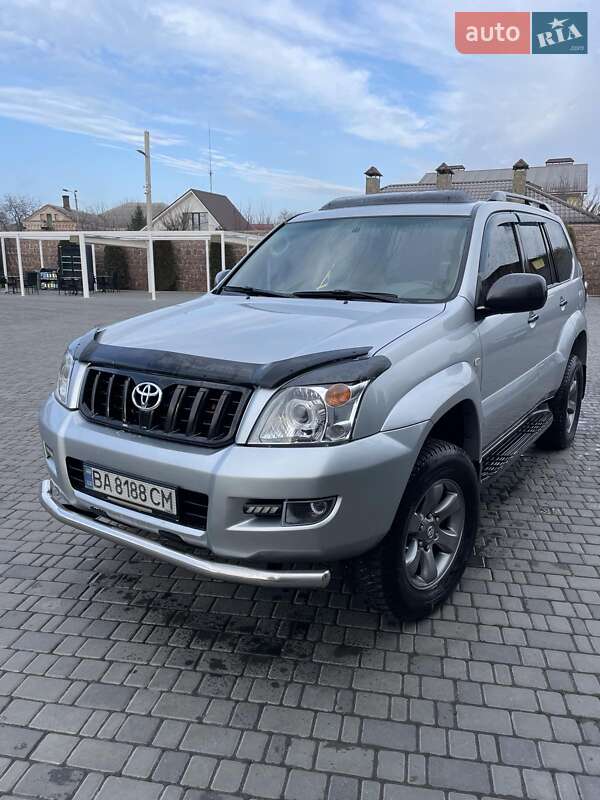 Toyota Land cruiser prado (2004)
