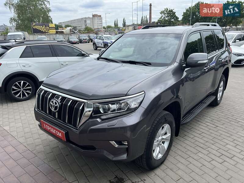 Toyota Land cruiser prado (2021)