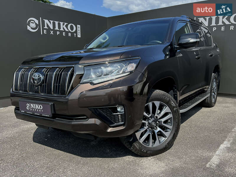 Toyota Land cruiser prado (2022)