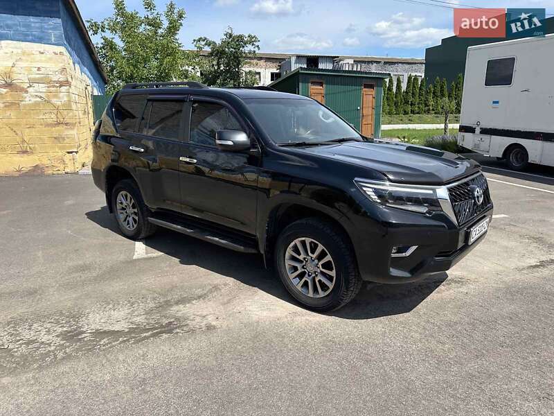 Toyota Land cruiser prado (2019)