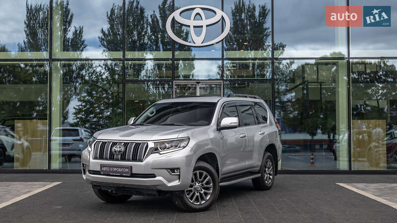 Toyota Land cruiser prado (2018)