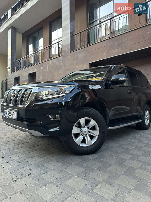 Toyota Land cruiser prado (2019)