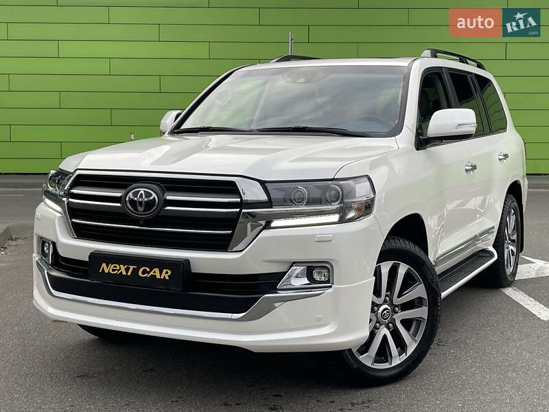 Toyota Land cruiser (2019)