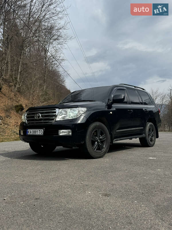 Toyota Land cruiser (2010)