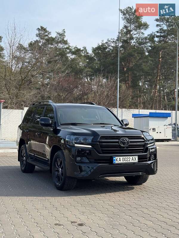 Toyota Land cruiser (2019)
