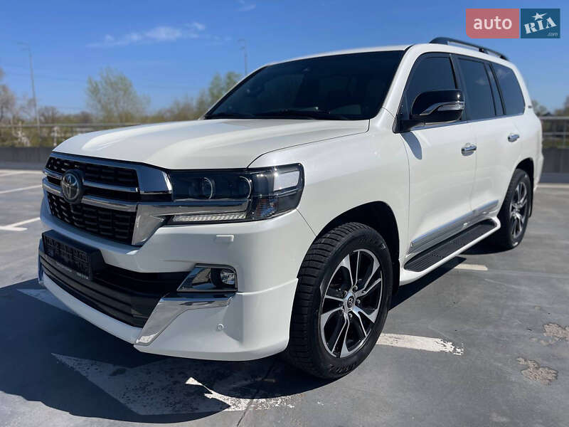 Toyota Land cruiser (2020)