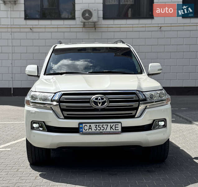 Toyota Land cruiser (2015)