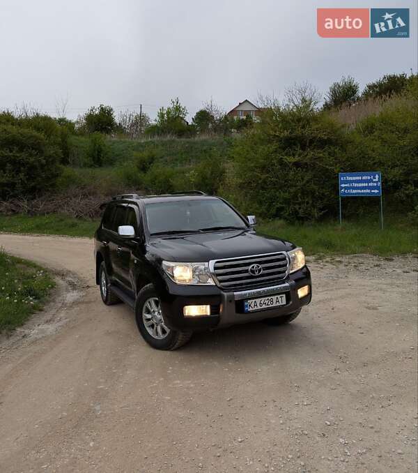 Toyota Land cruiser (2010)