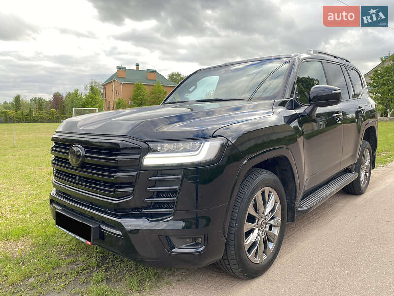 Toyota Land cruiser (2023)