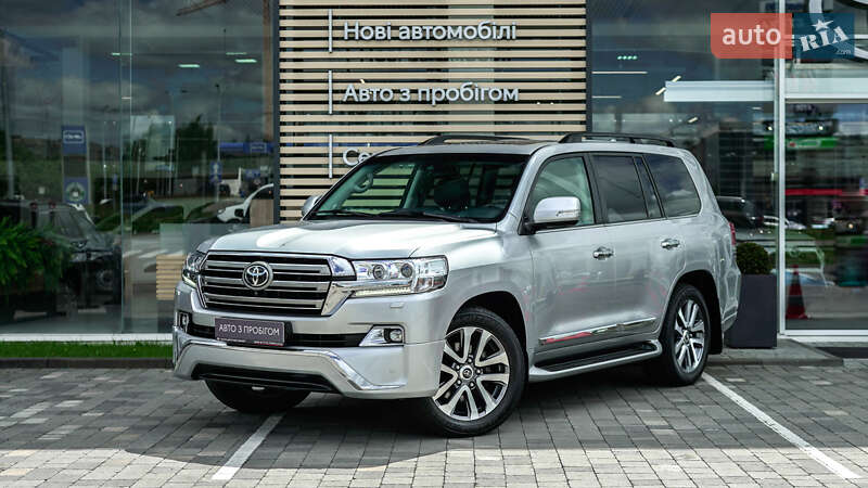 Toyota Land cruiser (2016)